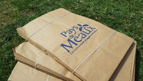 Distribution sacs déchets verts